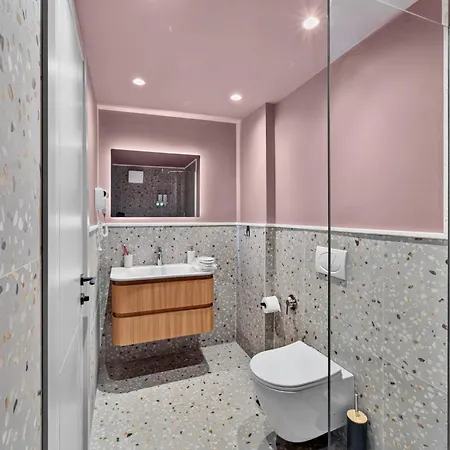 Eden Garden Boutique Center Hotel