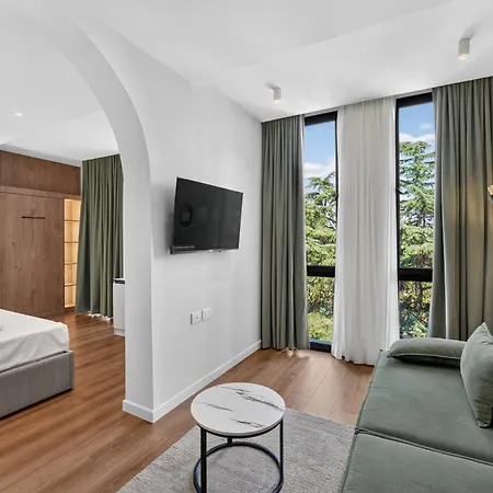 Eden Garden Boutique Center Hotel