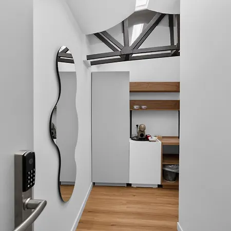 Hotel Eden Garden Boutique Center *