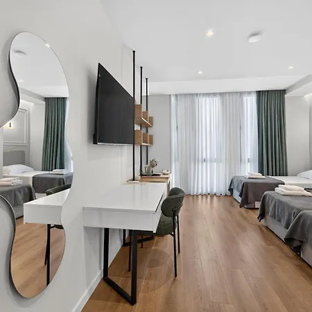 Hotel Eden Garden Boutique Center *